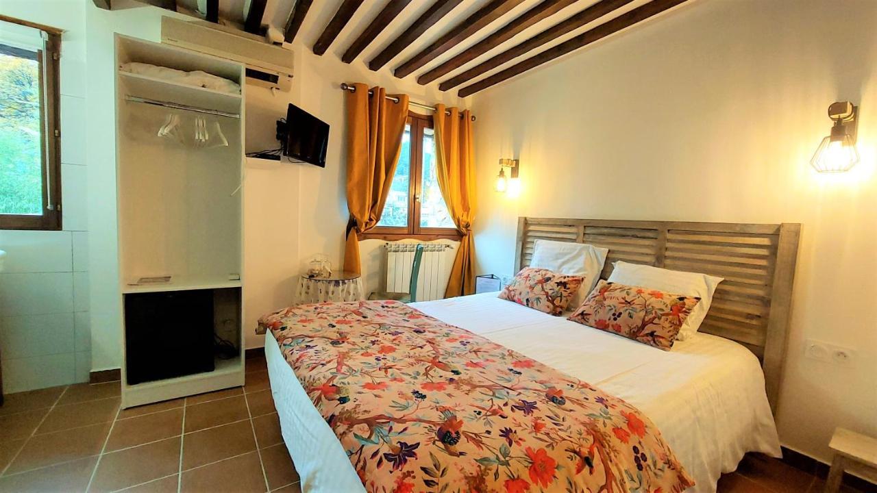 La Bergerie Du Moulin (Adults Only) Bed & Breakfast Taradeau ภายนอก รูปภาพ