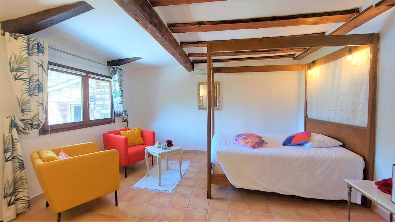 La Bergerie Du Moulin (Adults Only) Bed & Breakfast Taradeau ภายนอก รูปภาพ
