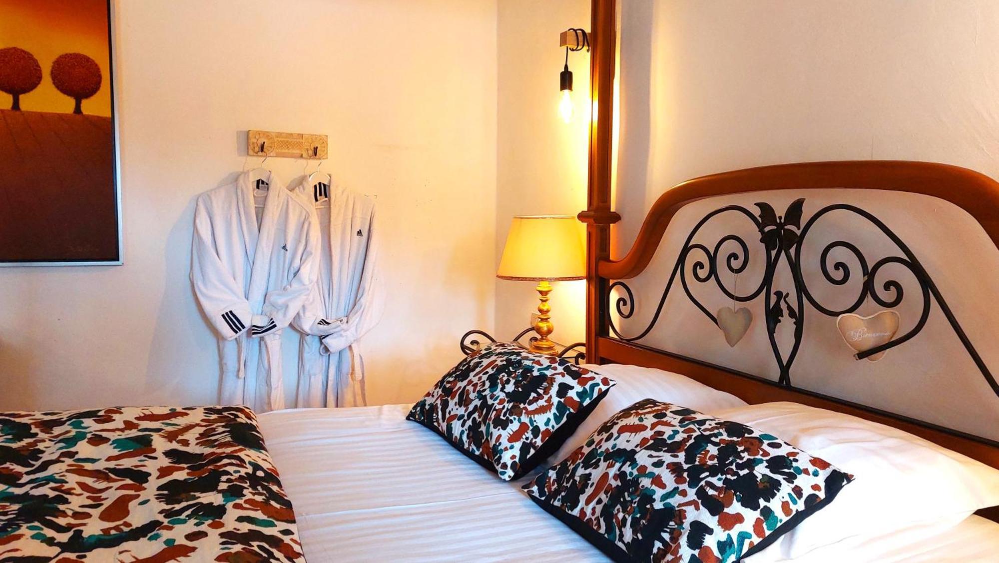 La Bergerie Du Moulin (Adults Only) Bed & Breakfast Taradeau ภายนอก รูปภาพ