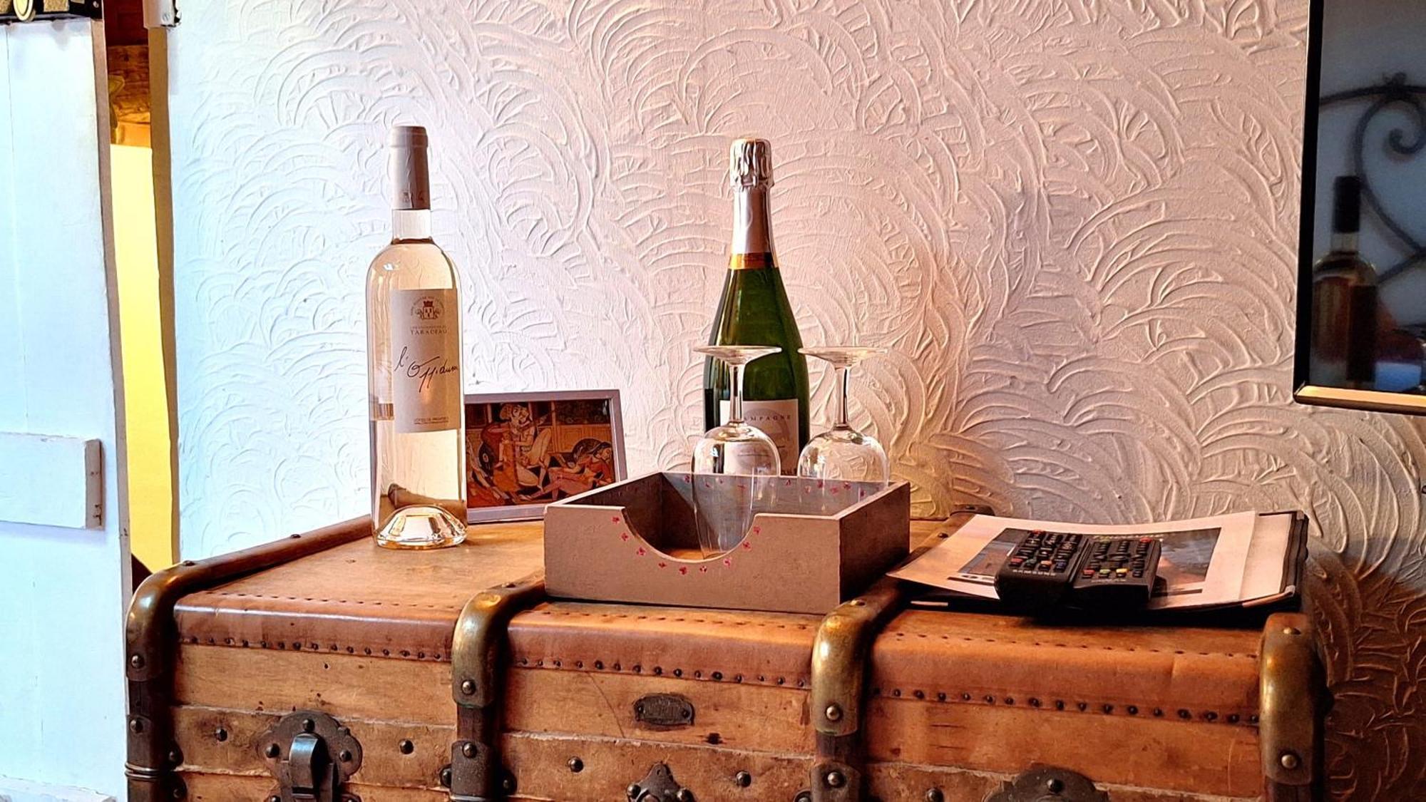 La Bergerie Du Moulin (Adults Only) Bed & Breakfast Taradeau ภายนอก รูปภาพ